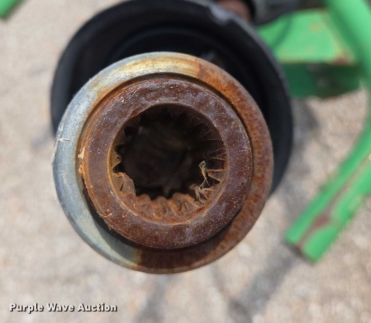 image for item EN8379 John Deere broom