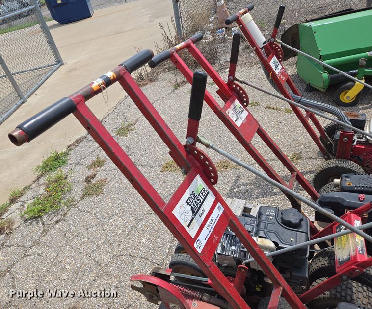 image for item EN8380 (4) edgers