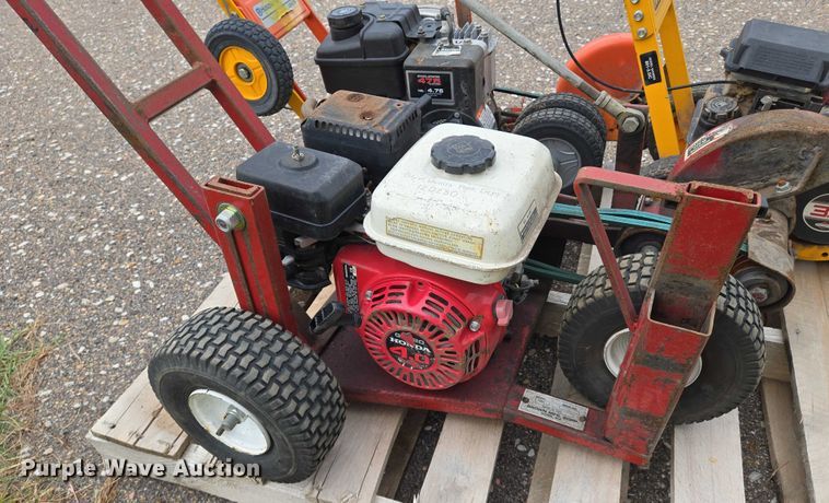 image for item EN8381 (3) edge trimmers  