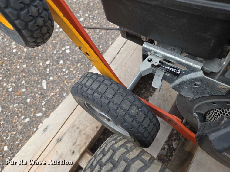 image for item EN8381 (3) edge trimmers  