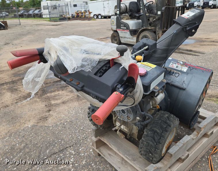 image for item EN8385 Troy-Bilt Storm 3090 snow blower