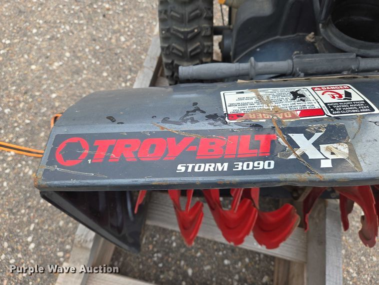 image for item EN8385 Troy-Bilt Storm 3090 snow blower