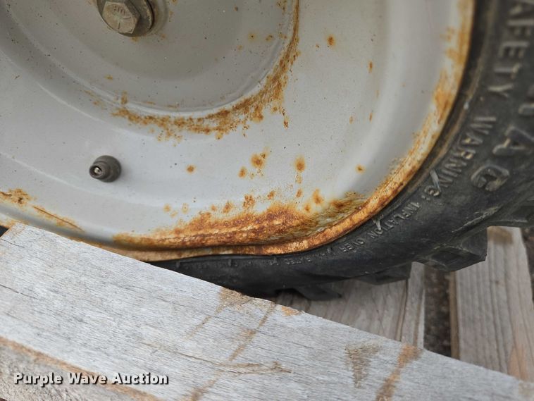 image for item EN8385 Troy-Bilt Storm 3090 snow blower