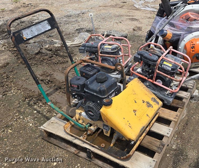 image for item EN8389 Concrete equipment