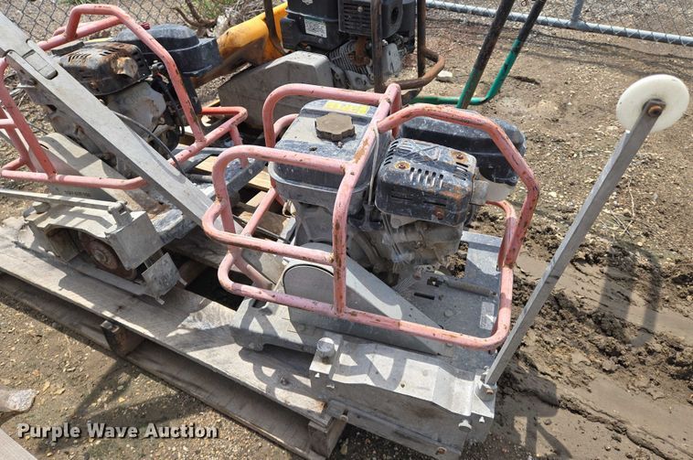 image for item EN8389 Concrete equipment