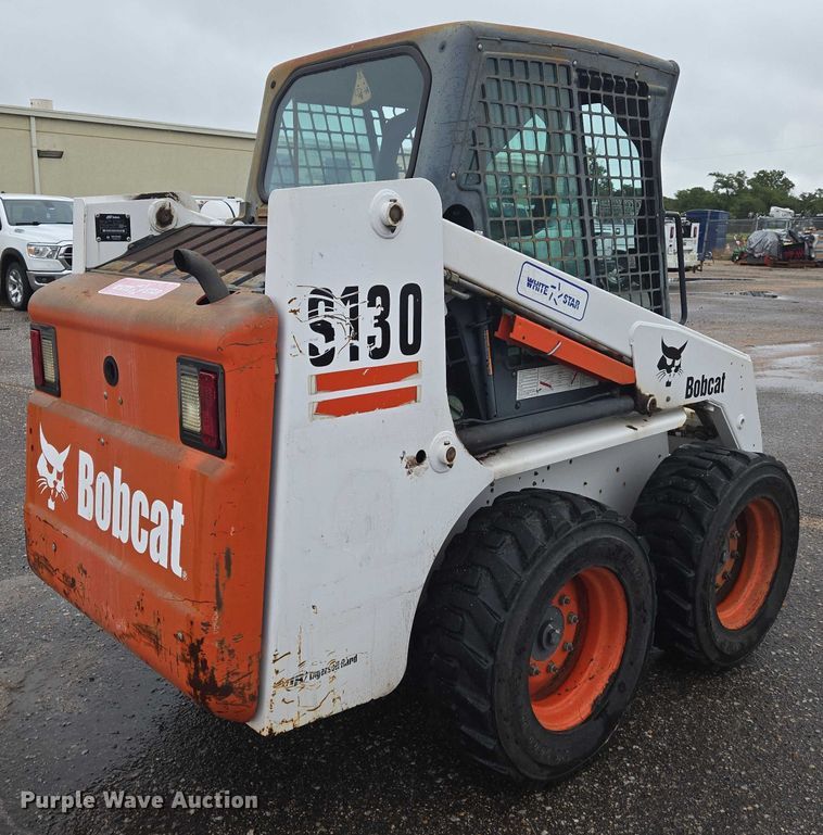 MINI CARGADOR SOBRE RUEDAS 2004 BOBCAT S130