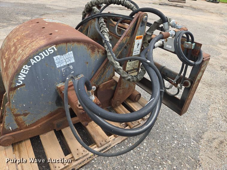 image for item EN8392 Coneqtec AP400 skid steer cold planer