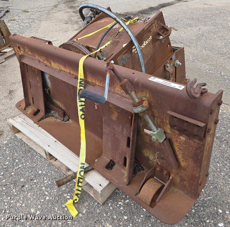 image for item EN8395 Bobcat 16