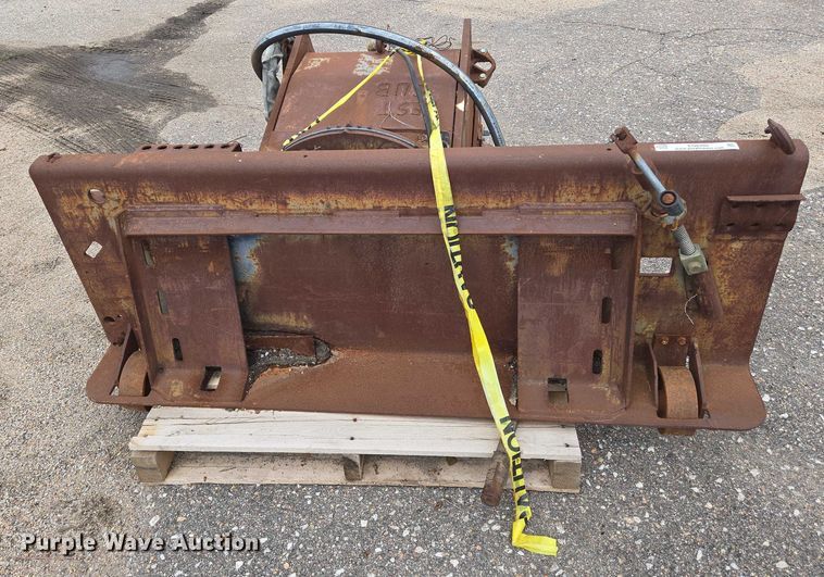 image for item EN8395 Bobcat 16