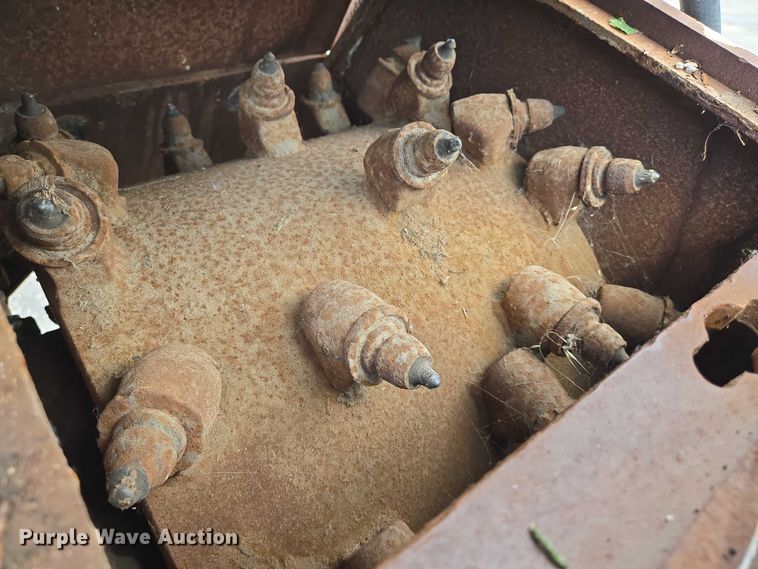 image for item EN8395 Bobcat 16