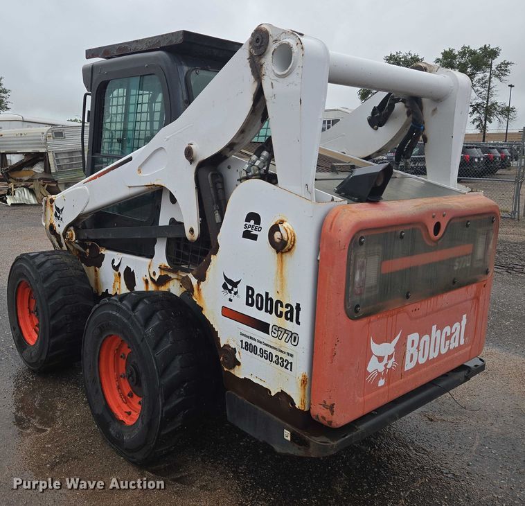 image for item EN8398 2013 Bobcat S770 skid steer loader