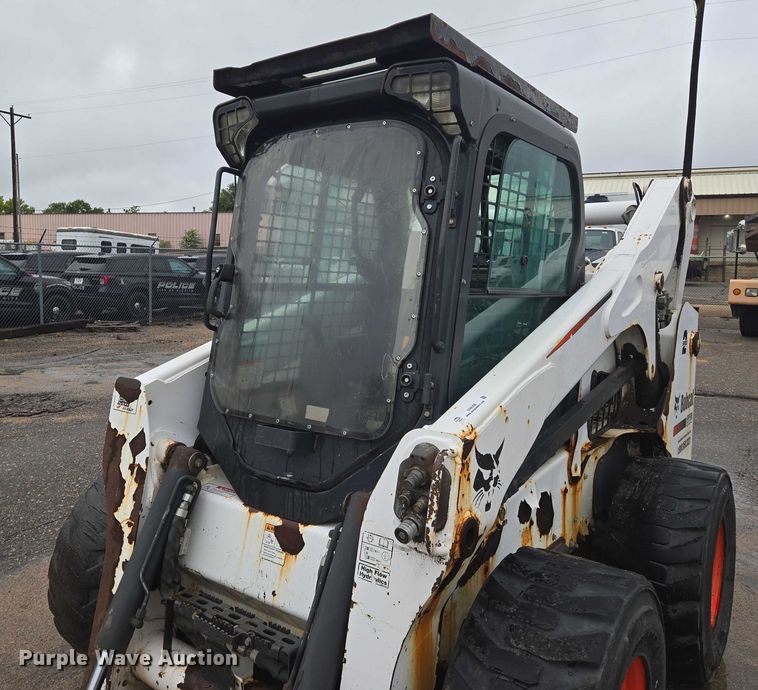 image for item EN8398 2013 Bobcat S770 skid steer loader