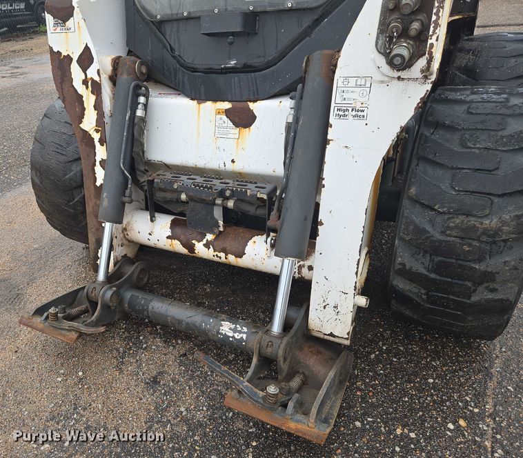 image for item EN8398 2013 Bobcat S770 skid steer loader