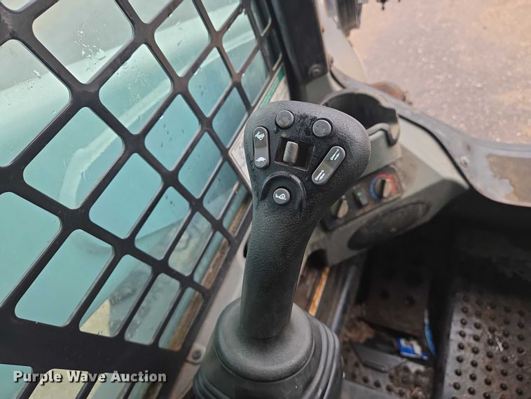 image for item EN8398 2013 Bobcat S770 skid steer loader