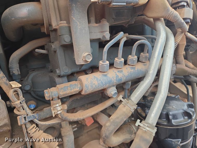 image for item EN8398 2013 Bobcat S770 skid steer loader