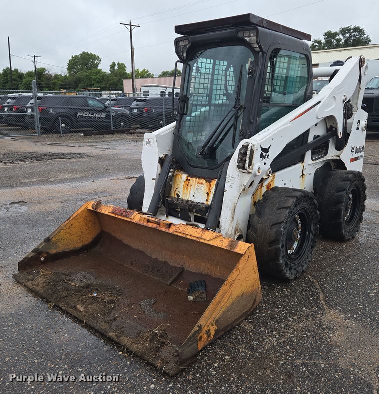 MINI CARGADOR SOBRE RUEDAS 2013 BOBCAT S770