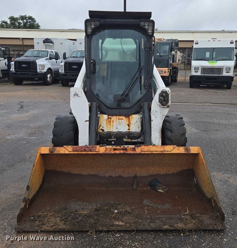 MINI CARGADOR SOBRE RUEDAS 2013 BOBCAT S770