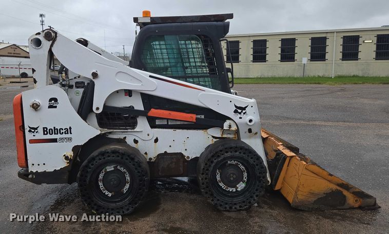 MINI CARGADOR SOBRE RUEDAS 2013 BOBCAT S770