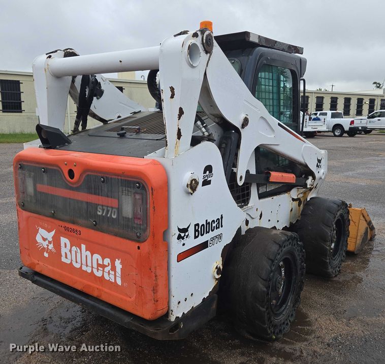 MINI CARGADOR SOBRE RUEDAS 2013 BOBCAT S770