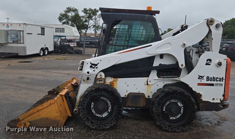 image for item EN8399 2013 Bobcat S770 skid steer loader