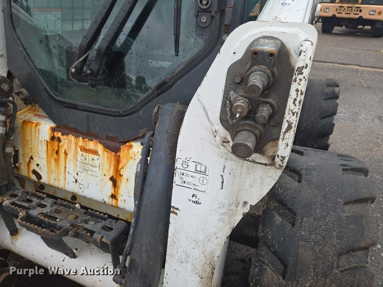 image for item EN8399 2013 Bobcat S770 skid steer loader