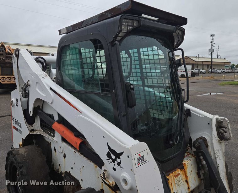 image for item EN8399 2013 Bobcat S770 skid steer loader