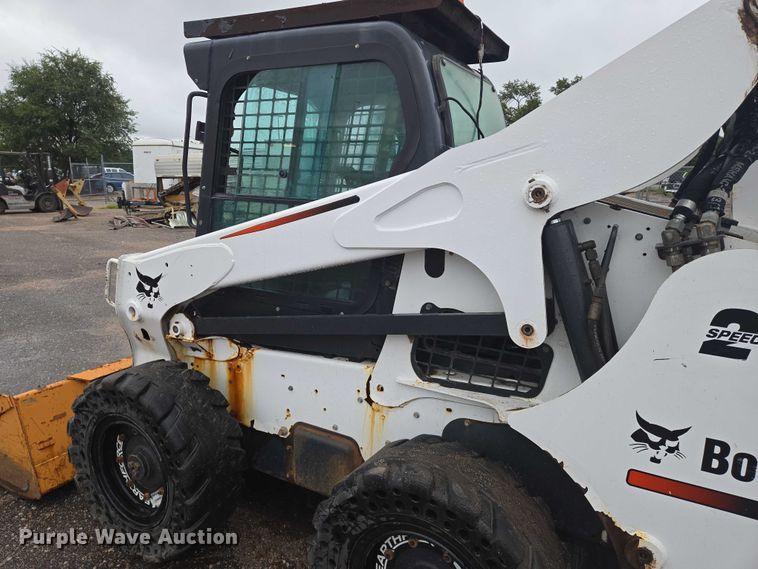 image for item EN8399 2013 Bobcat S770 skid steer loader
