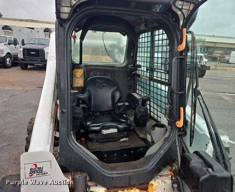 image for item EN8399 2013 Bobcat S770 skid steer loader