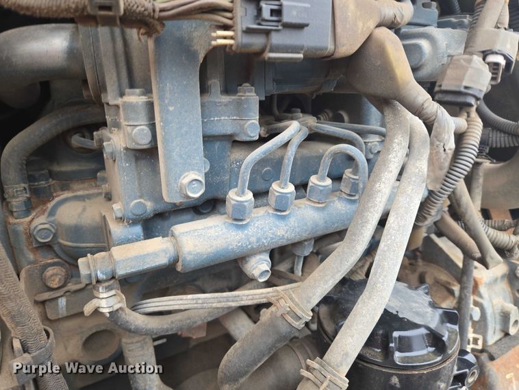 image for item EN8399 2013 Bobcat S770 skid steer loader