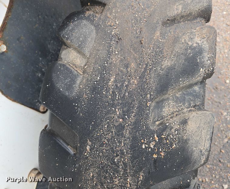 image for item EN8399 2013 Bobcat S770 skid steer loader