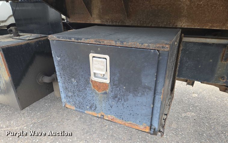 image for item EN8400 2009 International DuraStar 4300 dump flatbed truck