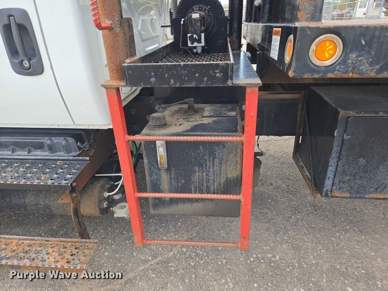 image for item EN8400 2009 International DuraStar 4300 dump flatbed truck