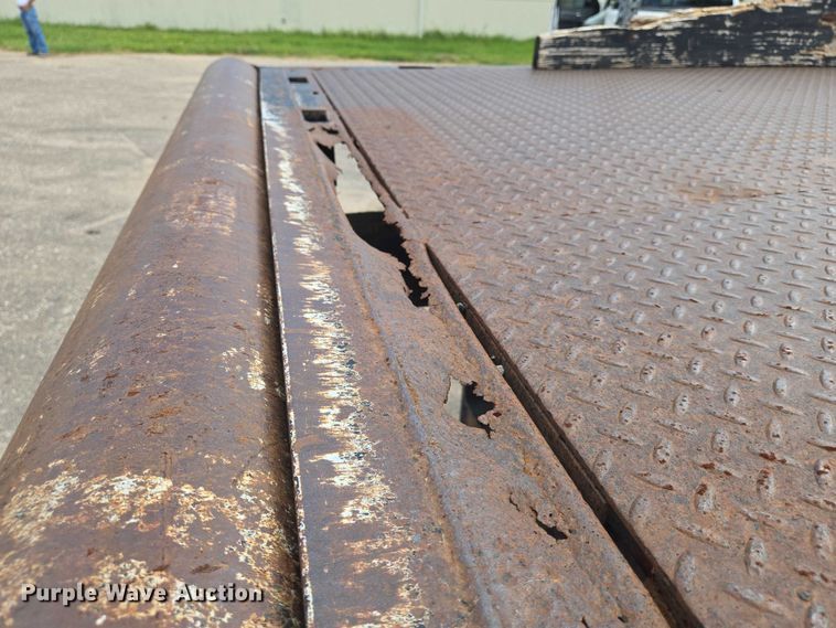 image for item EN8400 2009 International DuraStar 4300 dump flatbed truck