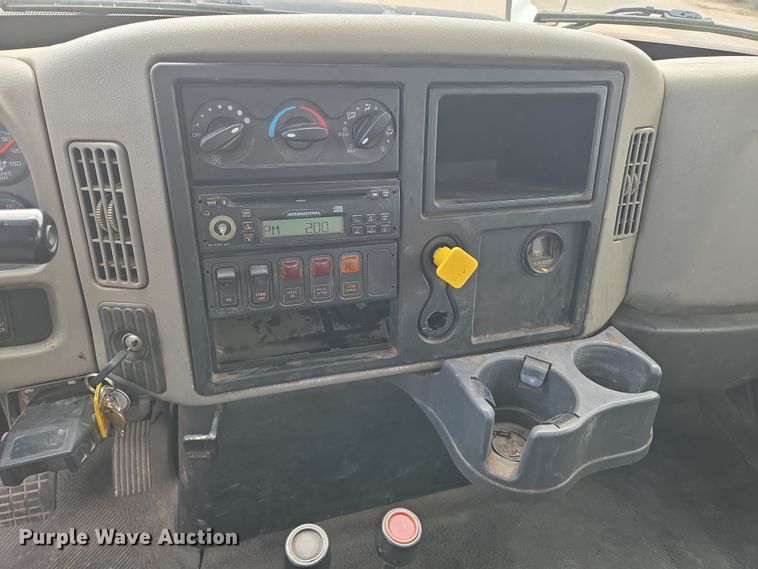 image for item EN8400 2009 International DuraStar 4300 dump flatbed truck