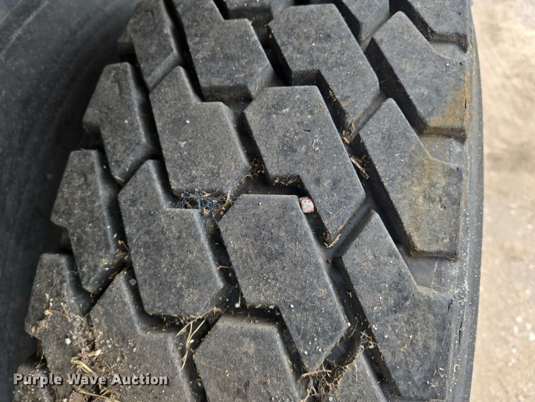 image for item EN8400 2009 International DuraStar 4300 dump flatbed truck