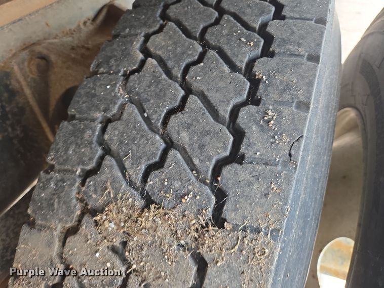 image for item EN8400 2009 International DuraStar 4300 dump flatbed truck