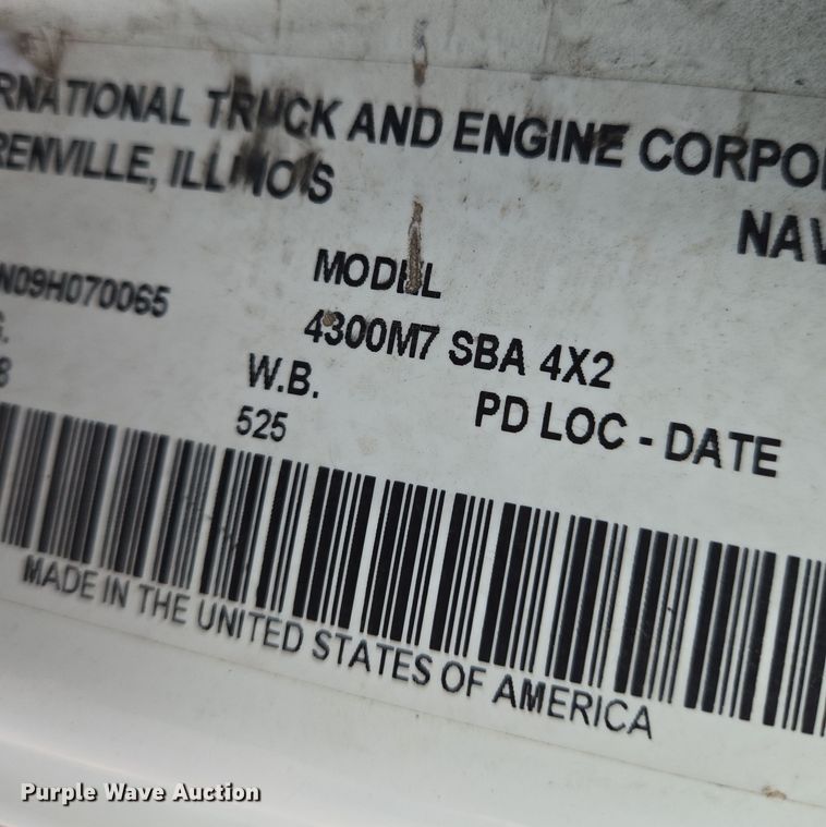 image for item EN8400 2009 International DuraStar 4300 dump flatbed truck