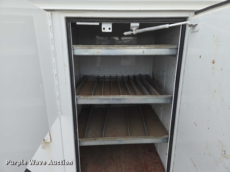 image for item EN8401 2017 Ford F750 utility / service truck