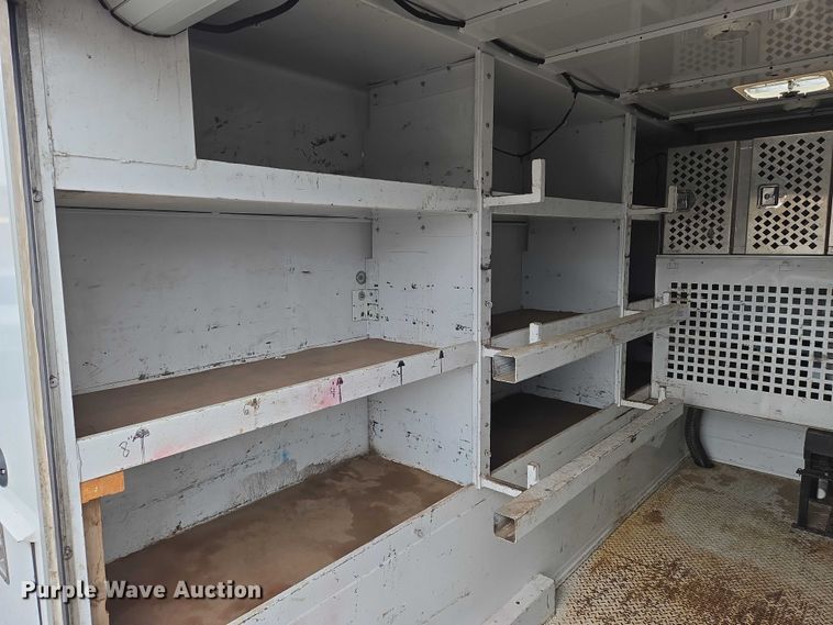 image for item EN8401 2017 Ford F750 utility / service truck