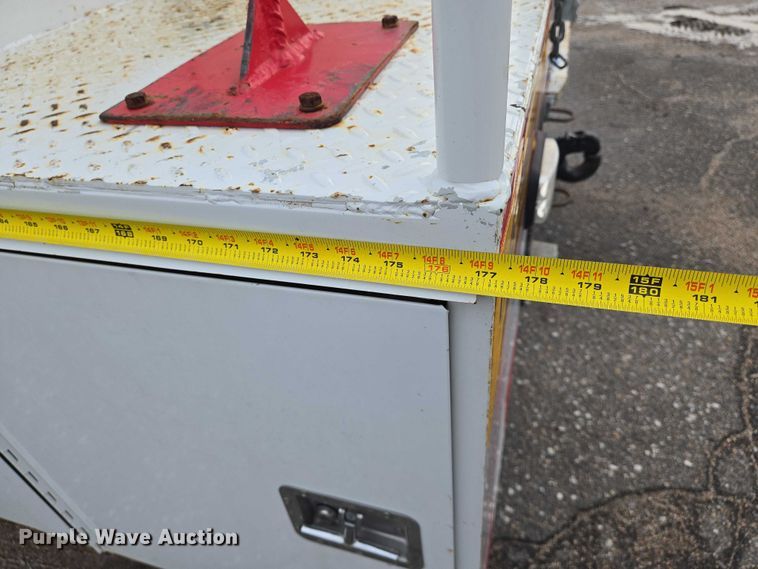 image for item EN8401 2017 Ford F750 utility / service truck