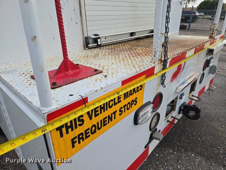 image for item EN8401 2017 Ford F750 utility / service truck