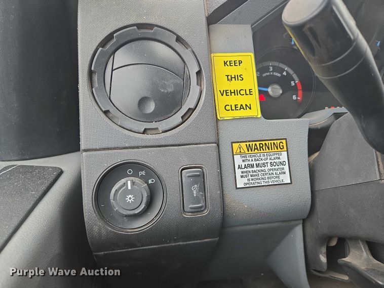 image for item EN8401 2017 Ford F750 utility / service truck