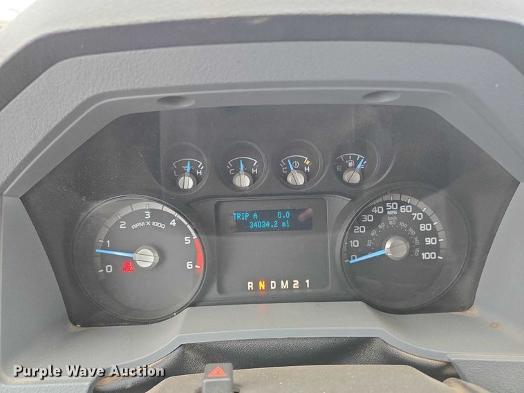 image for item EN8401 2017 Ford F750 utility / service truck