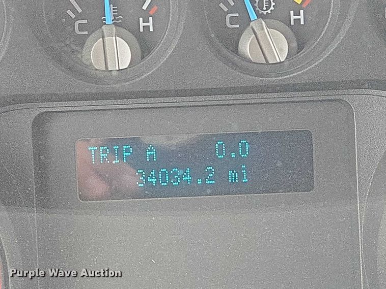 image for item EN8401 2017 Ford F750 utility / service truck