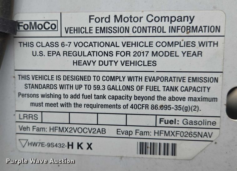 image for item EN8401 2017 Ford F750 utility / service truck