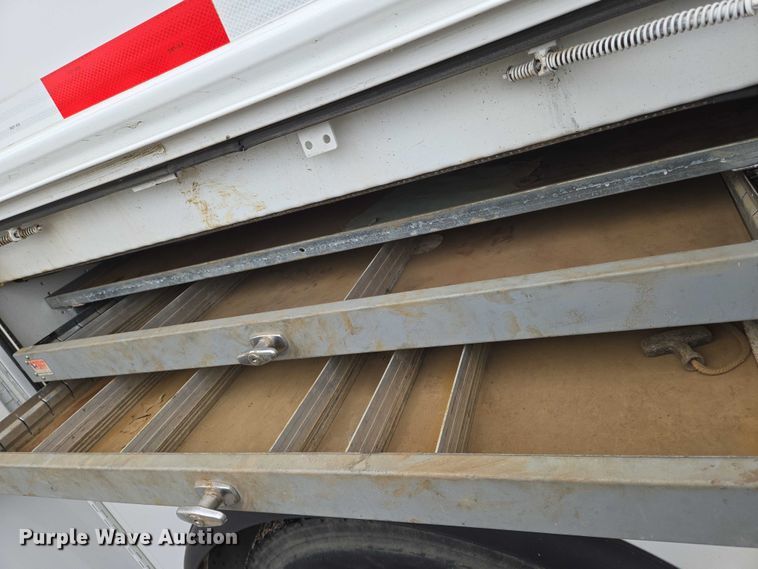 image for item EN8402 2017 Ford F750 utility / service truck