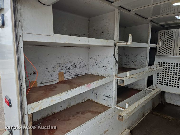 image for item EN8402 2017 Ford F750 utility / service truck