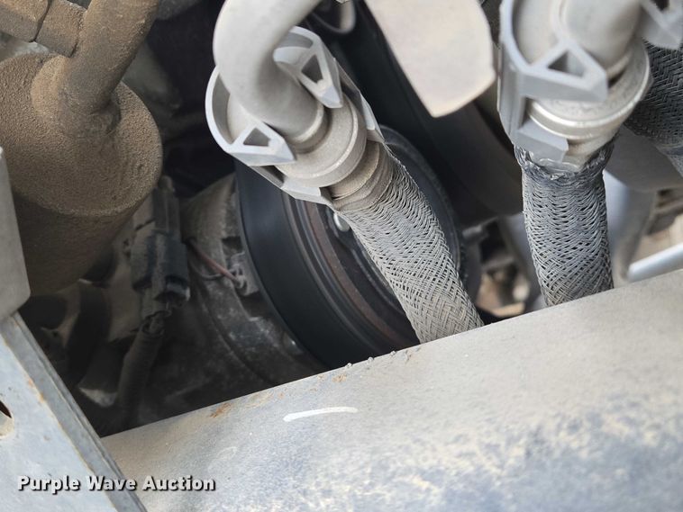 image for item EN8402 2017 Ford F750 utility / service truck