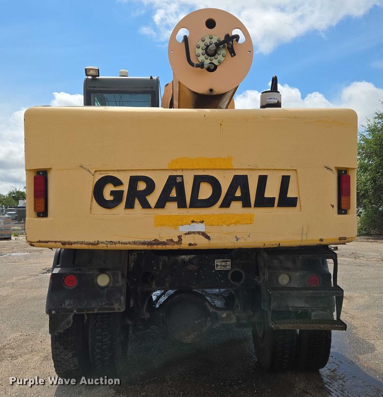 image for item EN8403 2009 Gradall XL 3100 III wheeled excavator