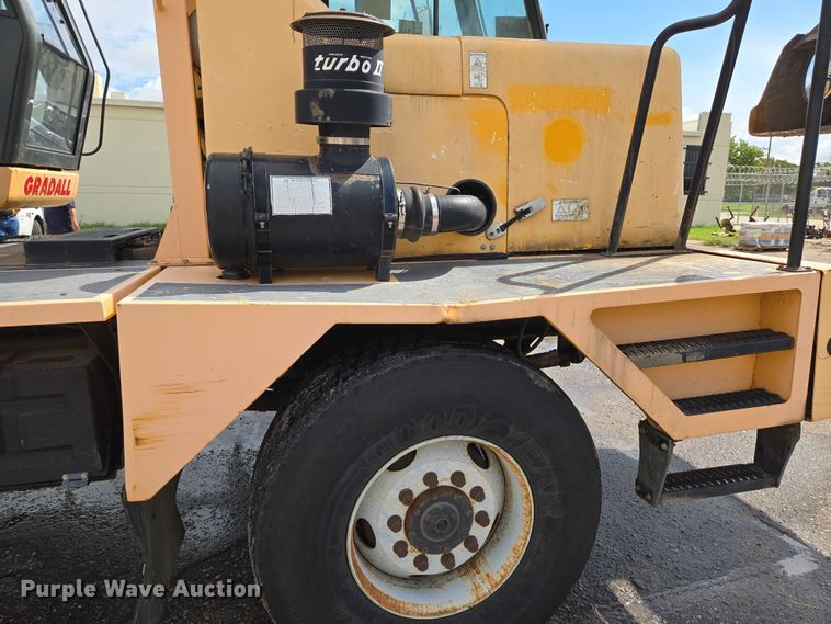 image for item EN8403 2009 Gradall XL 3100 III wheeled excavator